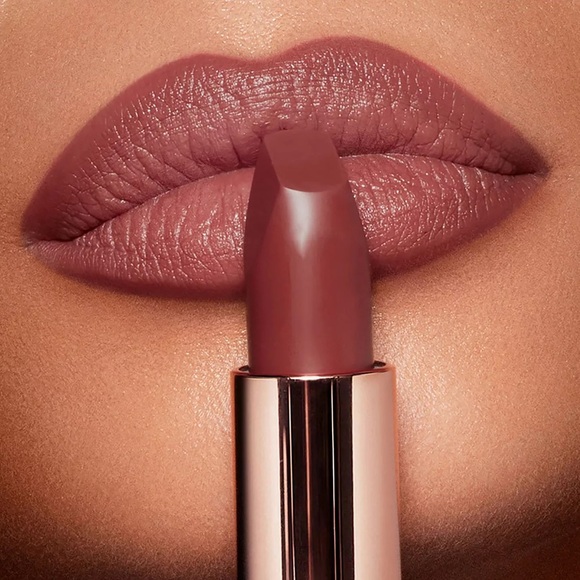 ‘Pillow Talk Medium’ Matte Revolution Lipstick - Picture 4 of 8